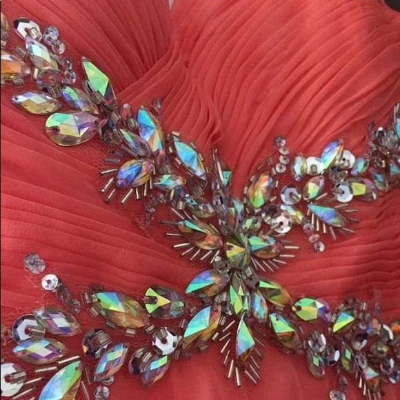 Prom dress - Picture 2 of 2